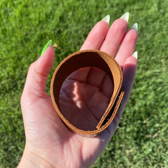 Brown Bracelet Soft Leather Cognac Embossed X Western Thick Snap Cuff Women Men - Picture 3 of 5